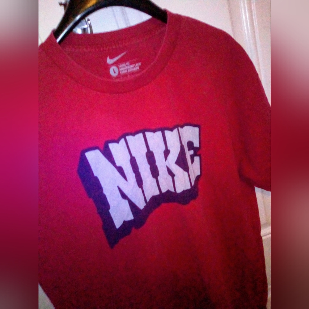Men's Size L "Nike" Loose-fit T-shirt in Red/White